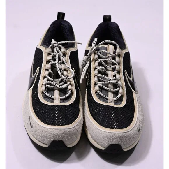 Nike x Undefeated Phantom Sneakers Style HV4847-001 in Black - Picture 3 of 10